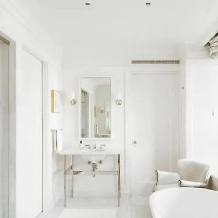 Luxurious Aparment With A View Of The Eiffel Tower * Paris